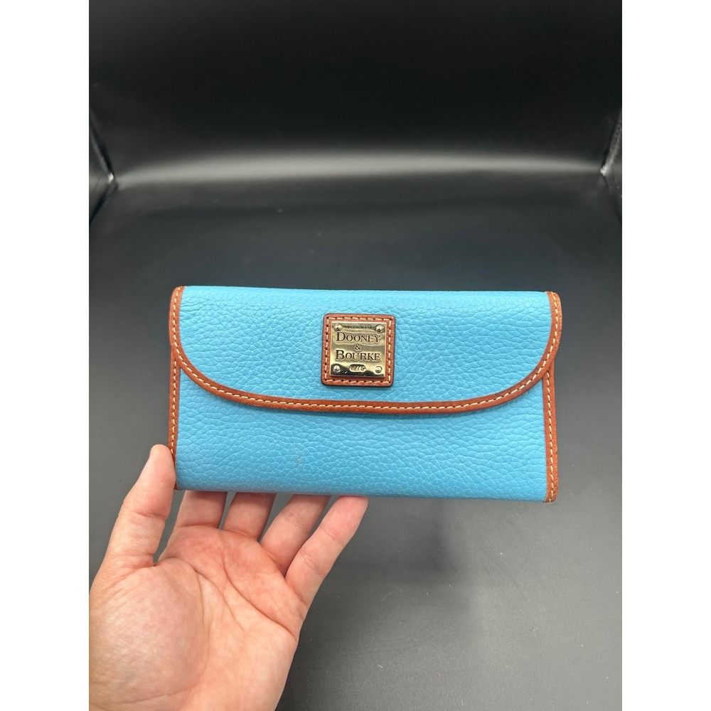 Dooney & Bourke Pebbled Leather Continental Clutch Wallet Blue Tan Trim